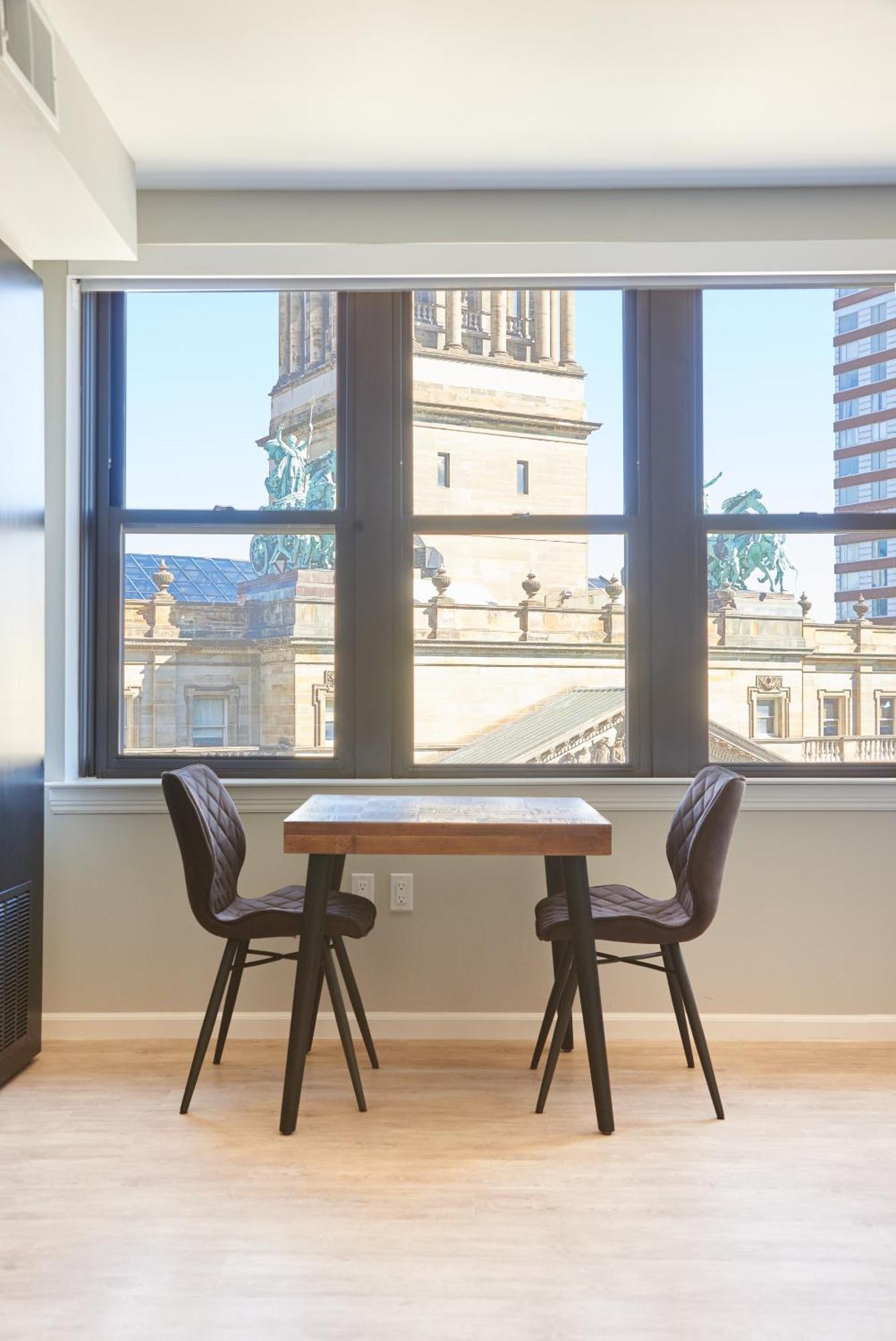 Kasa Cadillac Square 4*